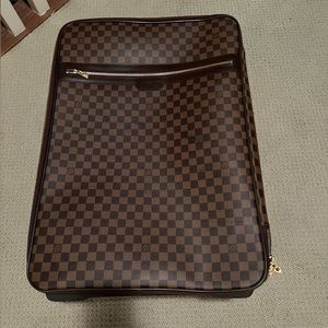 Louis Vuitton Pegase 65 Suitcase